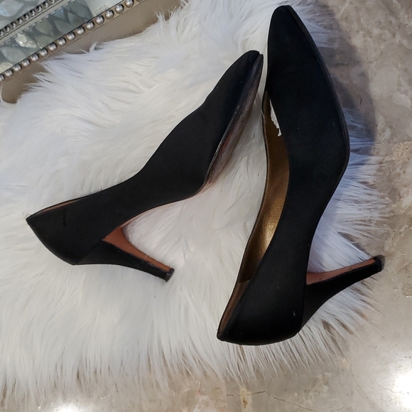 Yves saint laurent black  satin heel pumps slipon shoes size 7.5M - Picture 8 of 16